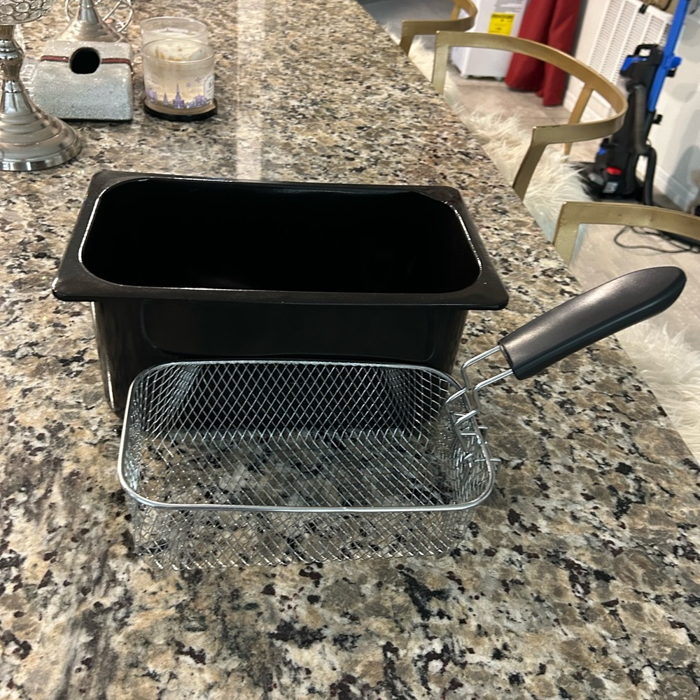 Black Deep Fryer Basket with Handle
